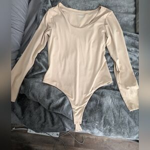 OG Oat L Scoop Neck Nuuds bodysuit